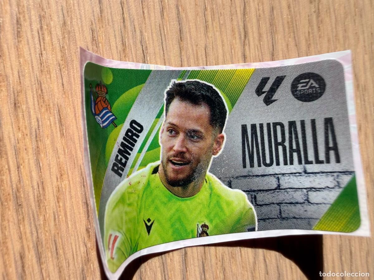Figurine di Calcio: MURALLA REMIRO REAL SOCIEDAD 25 26 2025 2026 LIGA EA SPORTS CHICLES CHICLE ESTE SIN PEGAR