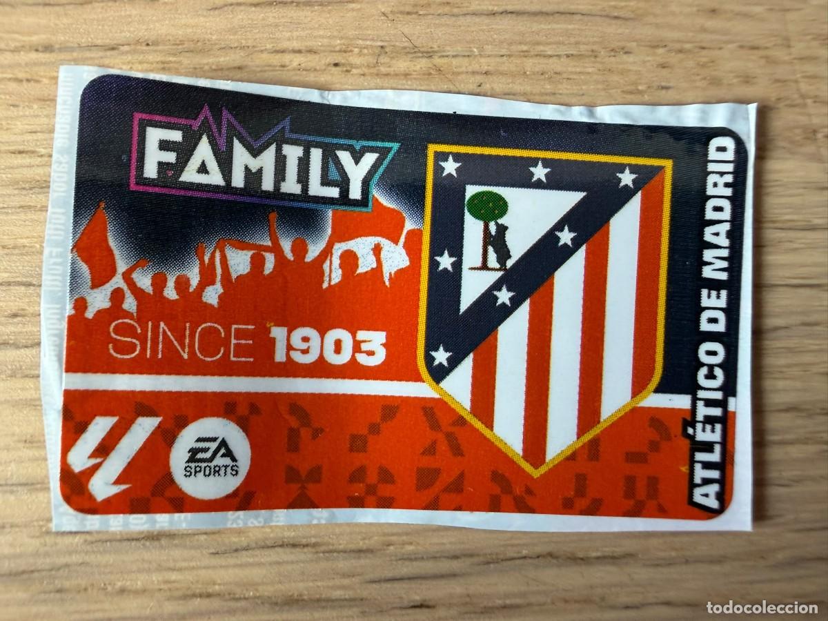 Cromos de f&uacute;tbol: ESCUDO FAMILY ATLETICO MADRID 24 25 2024 2025 LIGA EA SPORTS CHICLES CHICLE ESTE SIN PEGAR