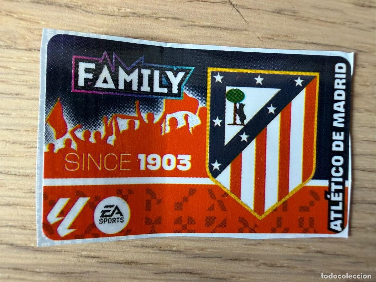 Figurine di Calcio: ESCUDO FAMILY ATLETICO MADRID 24 25 2024 2025 LIGA EA SPORTS CHICLES CHICLE ESTE SIN PEGAR