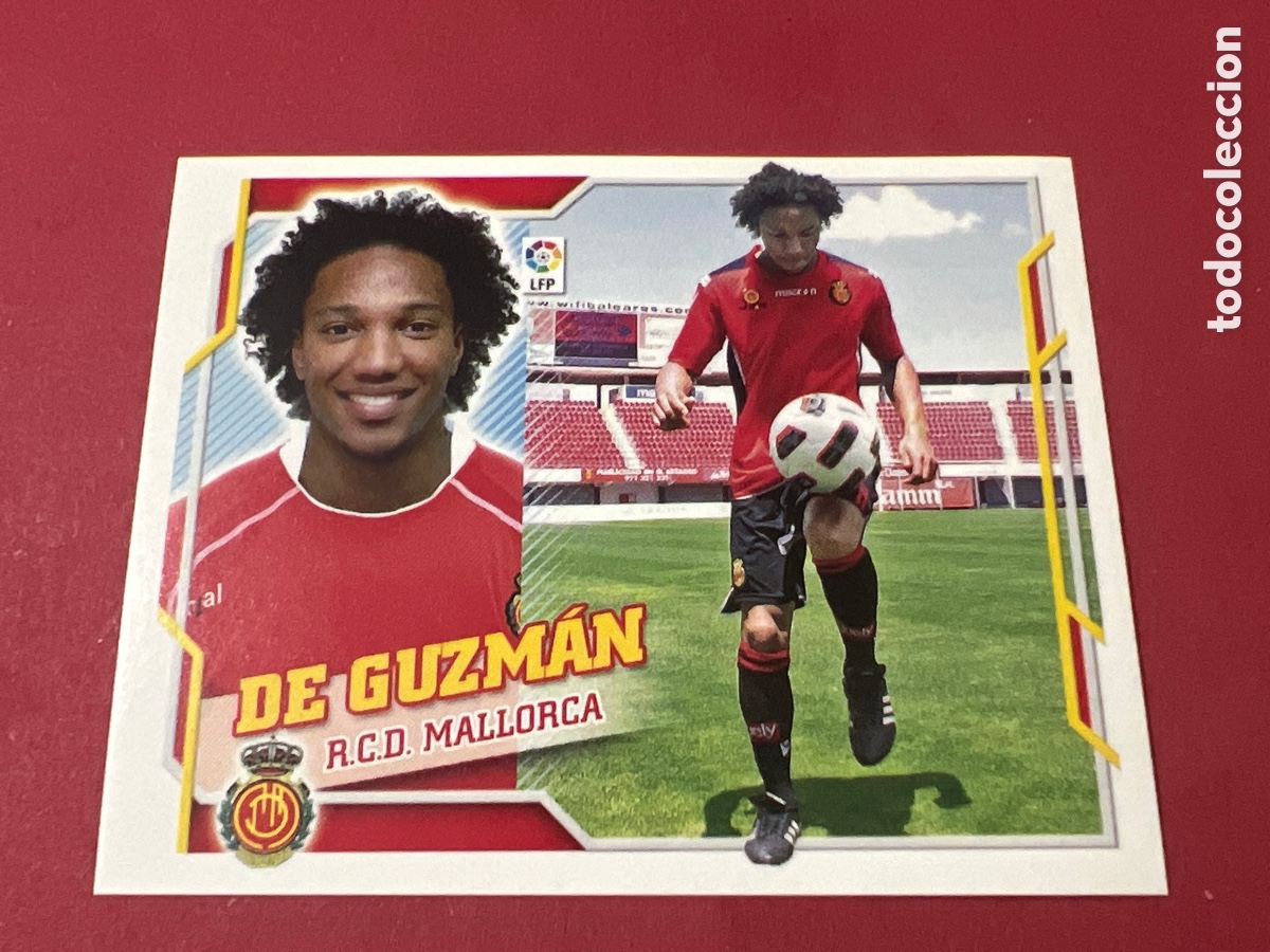 Cromos de f&uacute;tbol: C4733. DE GUZM&Aacute;N COLOCA NUNCA PEGADO LIGA ESTE 10 11 2010 2011