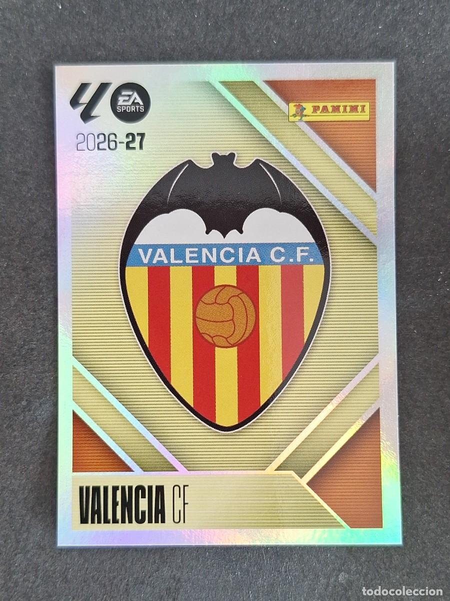 Cromos de f&uacute;tbol: L2 ESCUDO VALENCIA C. F. LIGA ESTE 2026 2027 26 27 NUNCA PEGADO SIN PEGAR