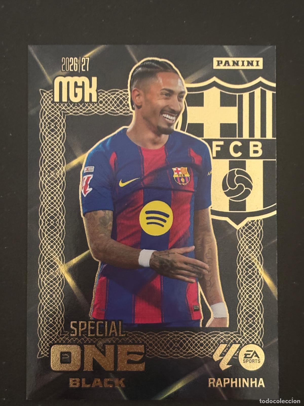 Figurine di Calcio: OB5 RAPHINHA BARCELONA SPECIAL ONE BLACK MEGACRACKS MGK 26-27 2026-2027 PANINI LIGA