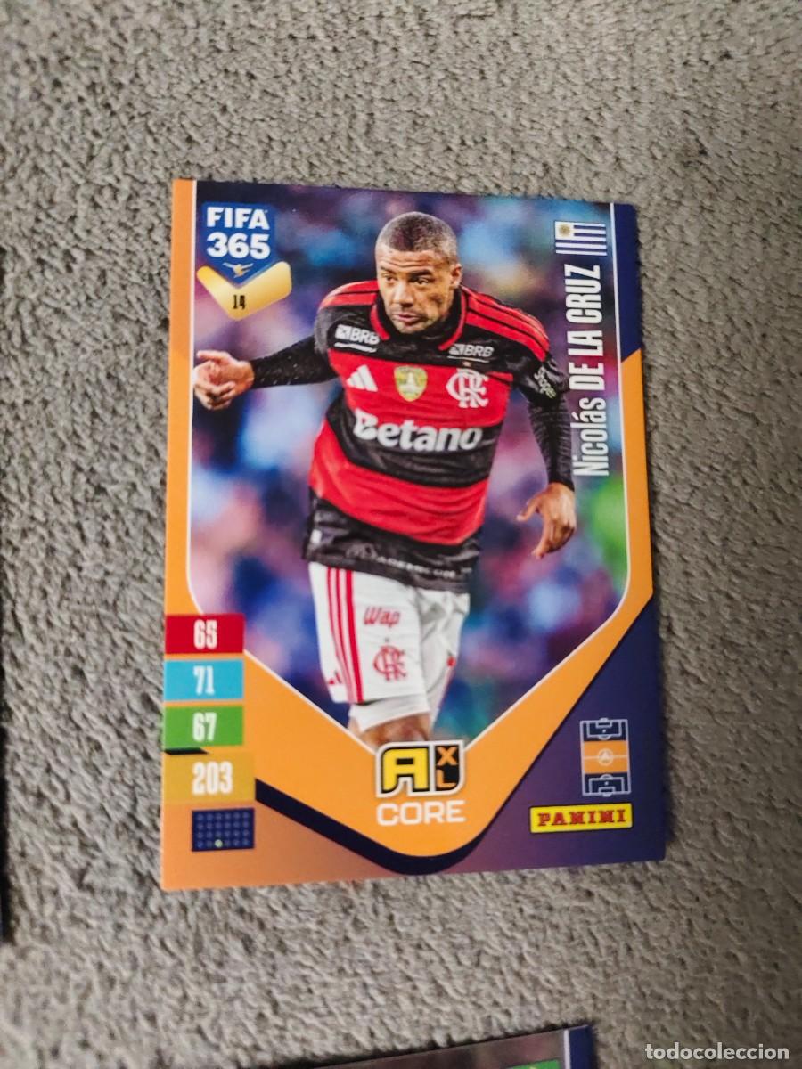 Cromos de Futebol: 14 365 ADRENALYN 26 27 NICOL&Aacute;S DE LA CRUZ CR FLAMENGO BASE CARD CORE 2026 2027 FIFA PANINI AAV