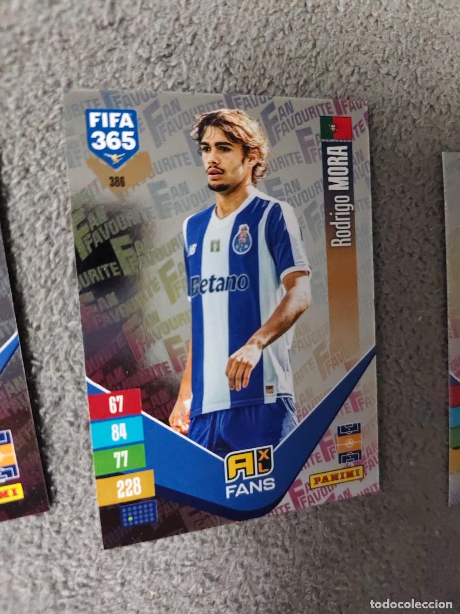 Cromos de Futebol: 386 365 ADRENALYN 26 27 RODRIGO MORA FC PORTO FAN FAVOURITE 2026 2027 FIFA PANINI AAV