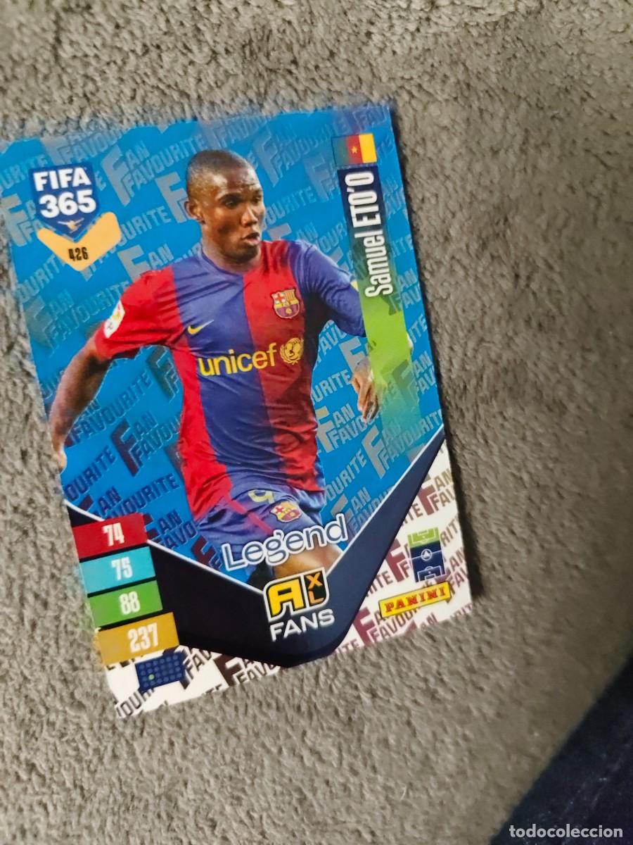 Cromos de Futebol: 426 PARALELA AZUL 365 ADRENALYN 26 27 SAMUEL ETO'O BARCELONA FAN FAVOURITE 2026 2027 FIFA PANINI AAV