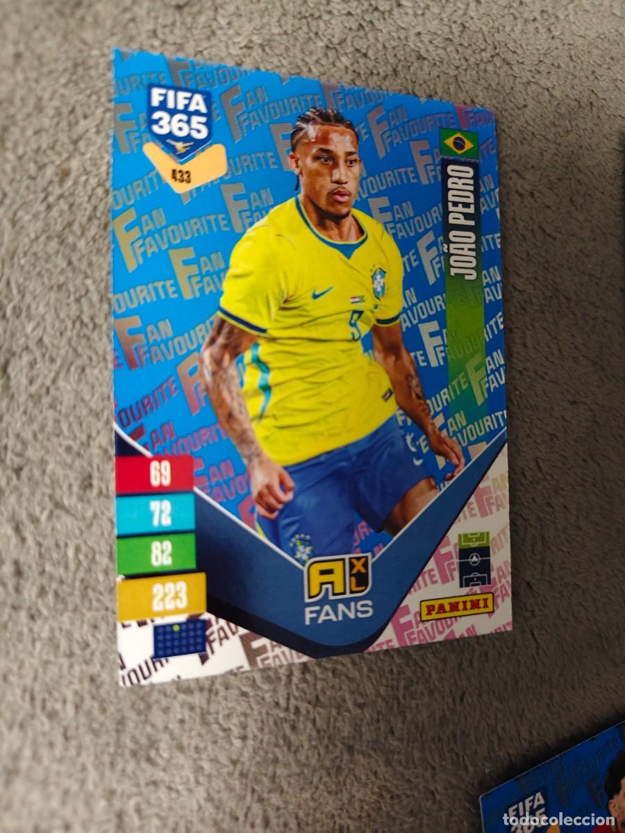 Cromos de Futebol: 433 PARALELA AZUL 365 ADRENALYN 26 27 JO&Atilde;O PEDRO BRASIL FAN FAVOURITE 2026 2027 FIFA PANINI AAV