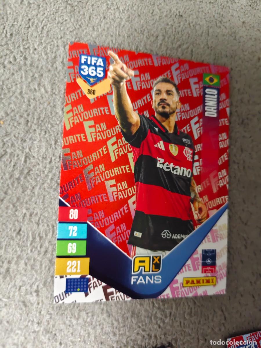 Cromos de Futebol: 360 PARALELA ROJA 365 ADRENALYN 26 27 DANILO CR FLAMENGO FAN FAVOURITE 2026 2027 FIFA PANINI AAV