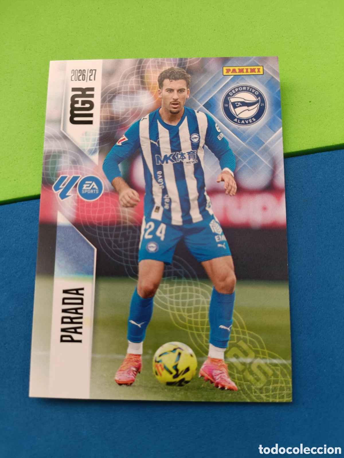 Fu&szlig;ball-Sticker: PANINI 2026 2027 MGK MEGACRACKS 25 Aniversario - Alav&eacute;s 25 Parada