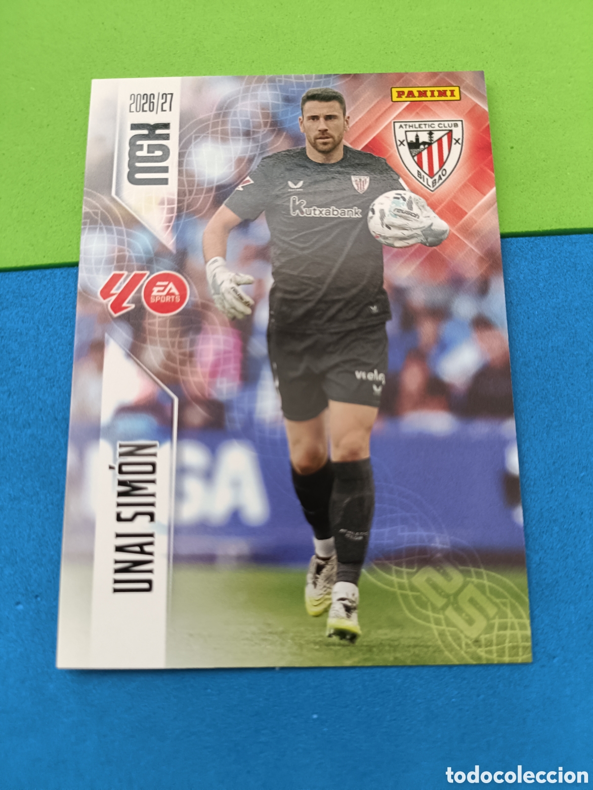 Cromos de f&uacute;tbol: PANINI 2026 2027 MGK MEGACRACKS 25 Aniversario - Bilbao 38 Unai Sim&oacute;n