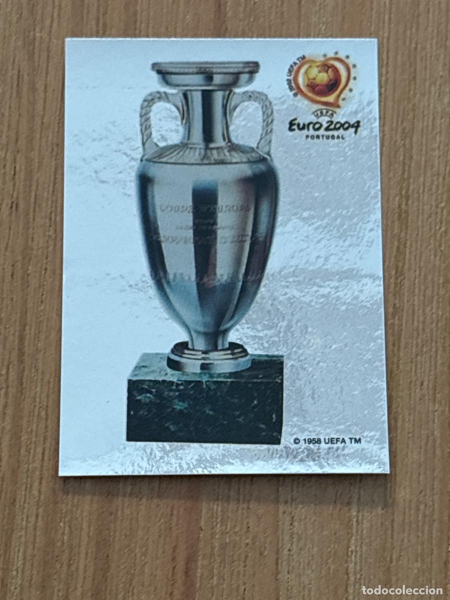 Cromos de f&uacute;tbol: 37. CROMO ESCUDO TROFEO COPA N 4 EURO 2004 PORTUGAL PANINI NUNCA PEGADO SIN PEGAR