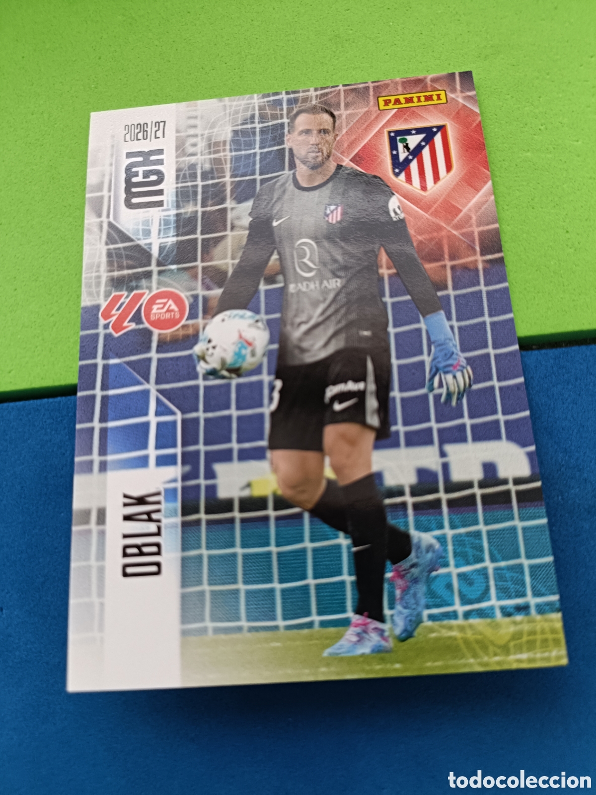 Cromos de f&uacute;tbol: PANINI 2026 2027 MGK MEGACRACKS 25 Aniversario - Atl&eacute;tico Madrid 56 Oblak