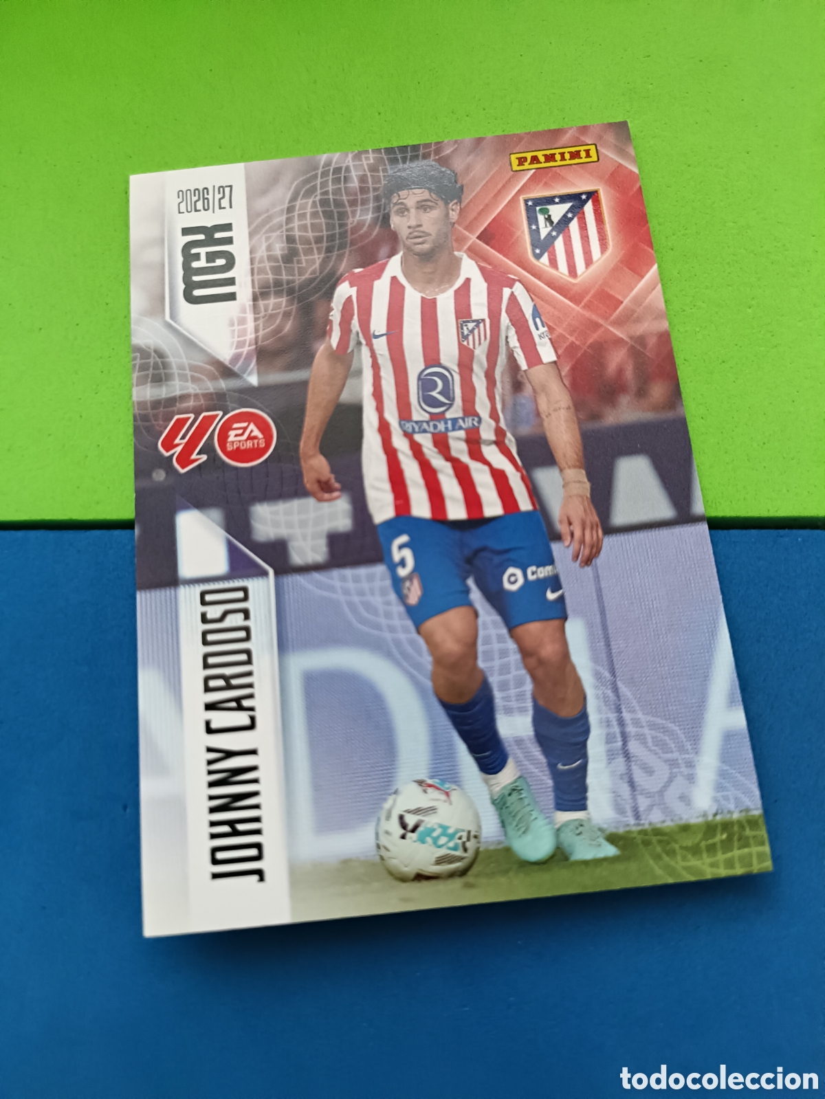Cromos de f&uacute;tbol: PANINI 2026 2027 MGK MEGACRACKS 25 Aniversario - Atl&eacute;tico Madrid 66 Johnny Cardoso