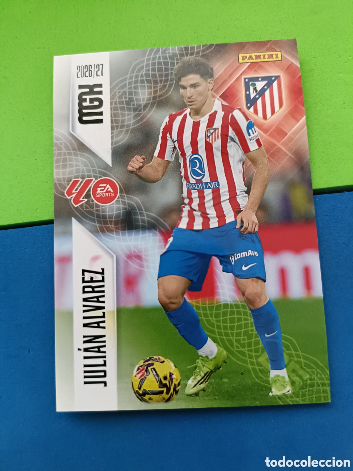 Cromos de f&uacute;tbol: PANINI 2026 2027 MGK MEGACRACKS 25 Aniversario - Atl&eacute;tico Madrid 71 Juli&aacute;n &Aacute;lvarez