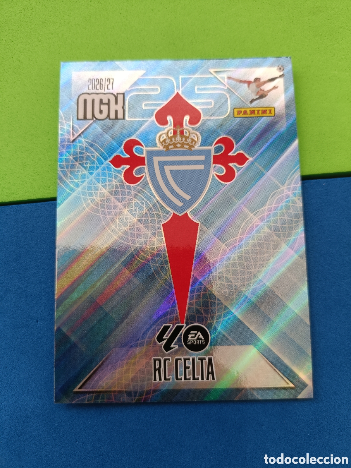 Cromos de f&uacute;tbol: PANINI 2026 2027 MGK MEGACRACKS 25 Aniversario - Celta Vigo 109 Escudo