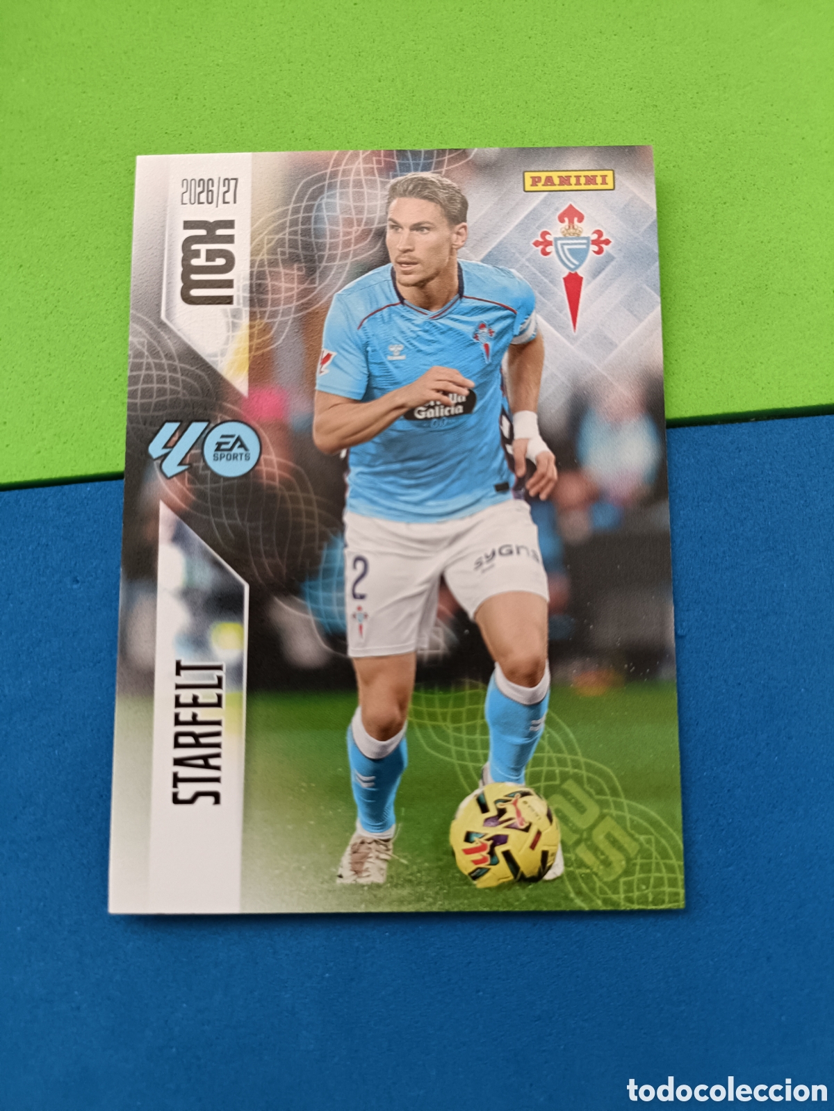 Cromos de f&uacute;tbol: PANINI 2026 2027 MGK MEGACRACKS 25 Aniversario - Celta Vigo 115 Starfelt