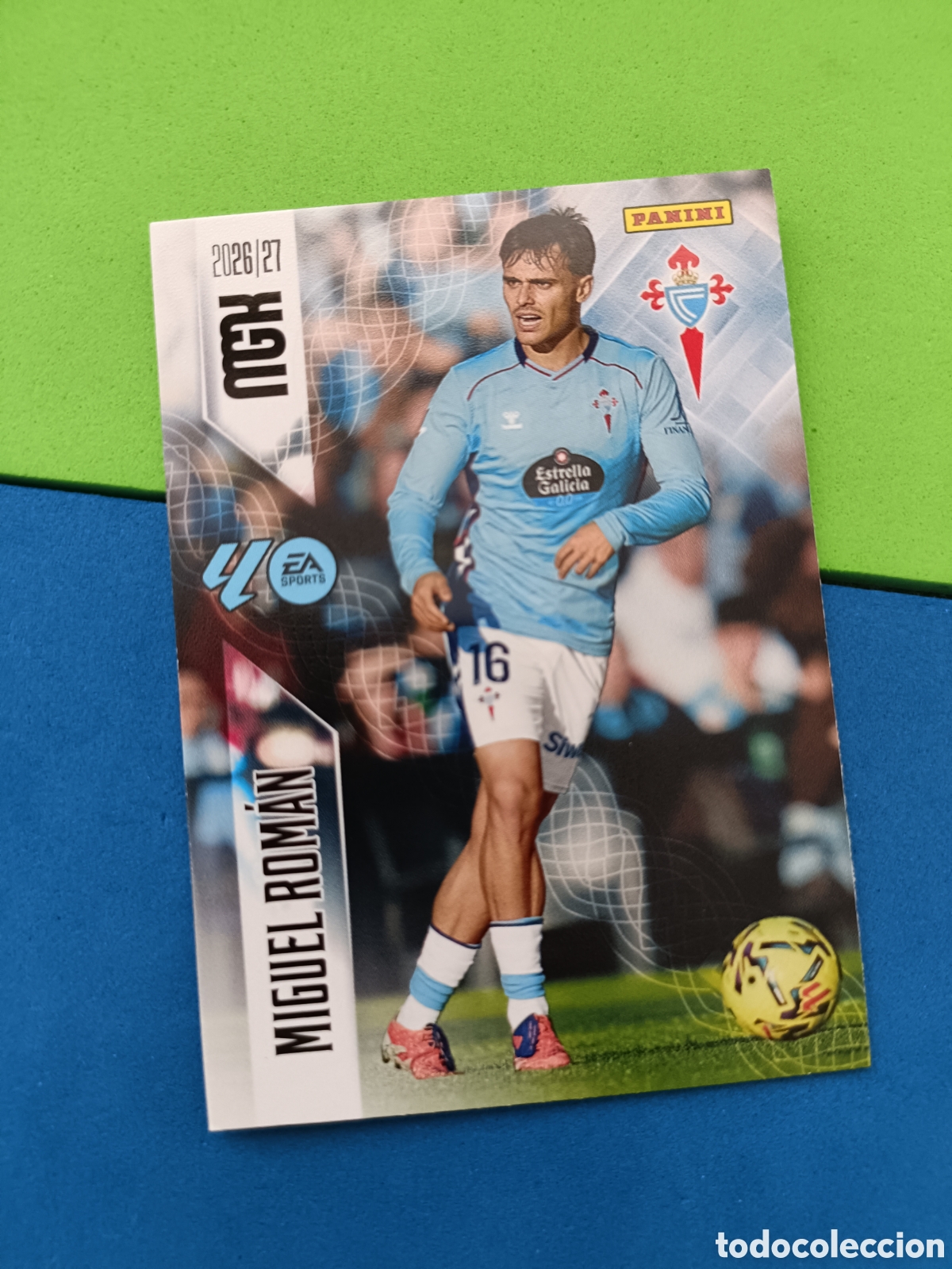 Cromos de f&uacute;tbol: PANINI 2026 2027 MGK MEGACRACKS 25 Aniversario - Celta Vigo 119 Miguel Rom&aacute;n