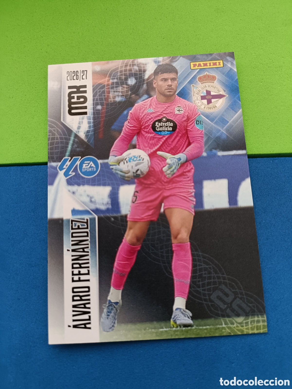 Cromos de f&uacute;tbol: PANINI 2026 2027 MGK MEGACRACKS 25 Aniversario - Deportivo Coru&ntilde;a 128 &Aacute;lvaro Fern&aacute;ndez