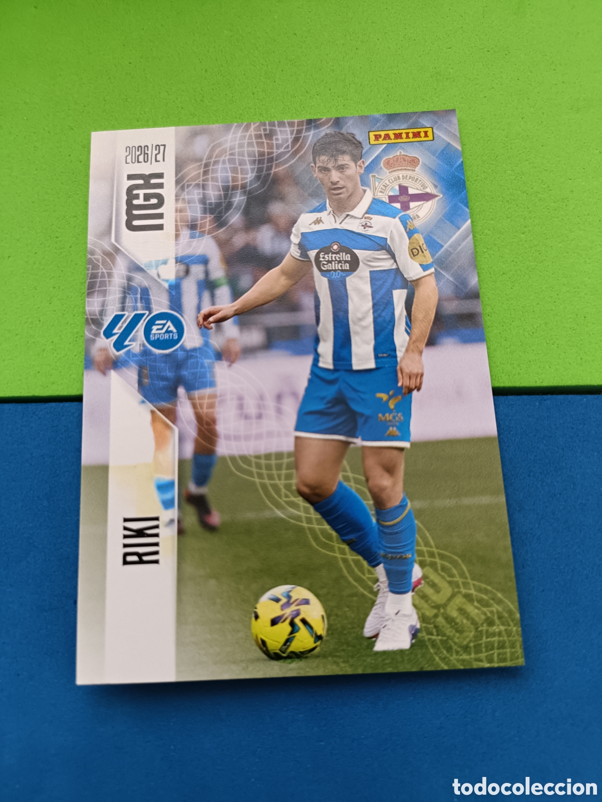 Cromos de f&uacute;tbol: PANINI 2026 2027 MGK MEGACRACKS 25 Aniversario - Deportivo Coru&ntilde;a 137 Riki