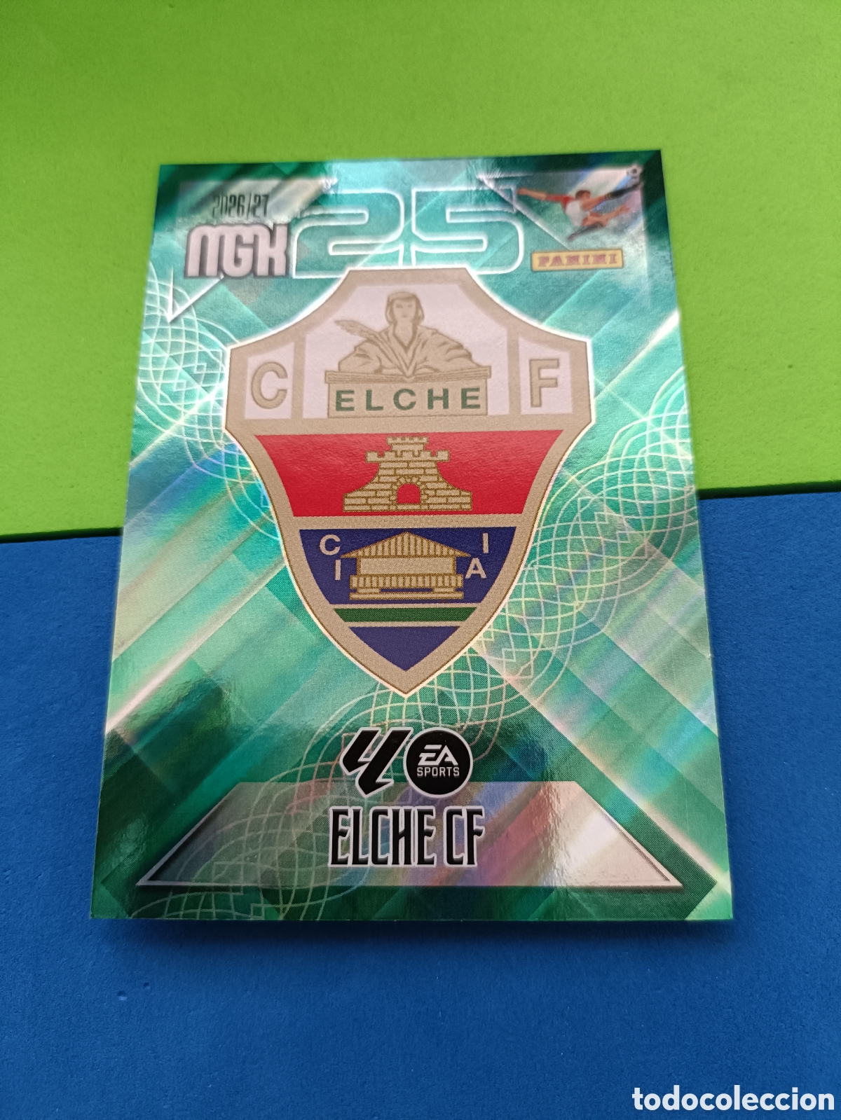 Cromos de f&uacute;tbol: PANINI 2026 2027 MGK MEGACRACKS 25 Aniversario - Elche 1 escudo