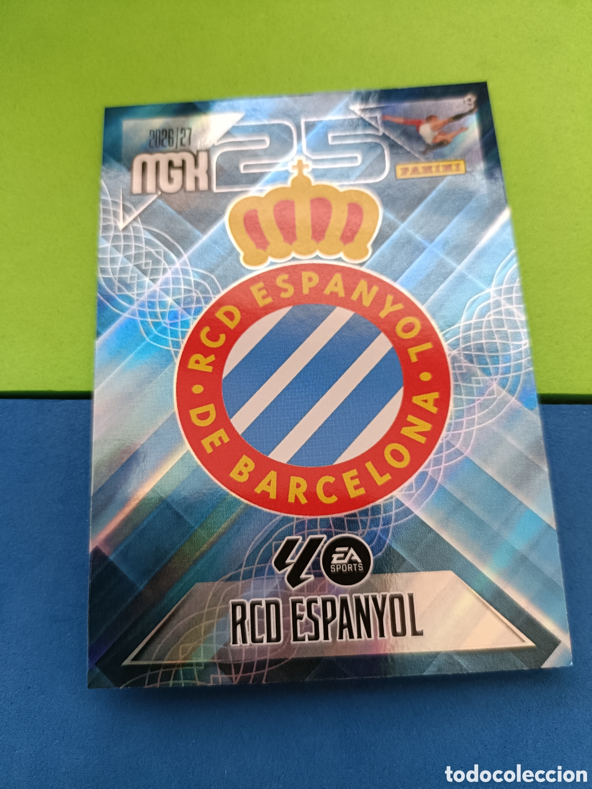 Cromos de f&uacute;tbol: PANINI 2026 2027 MGK MEGACRACKS 25 Aniversario - Espa&ntilde;ol 163 Escudo