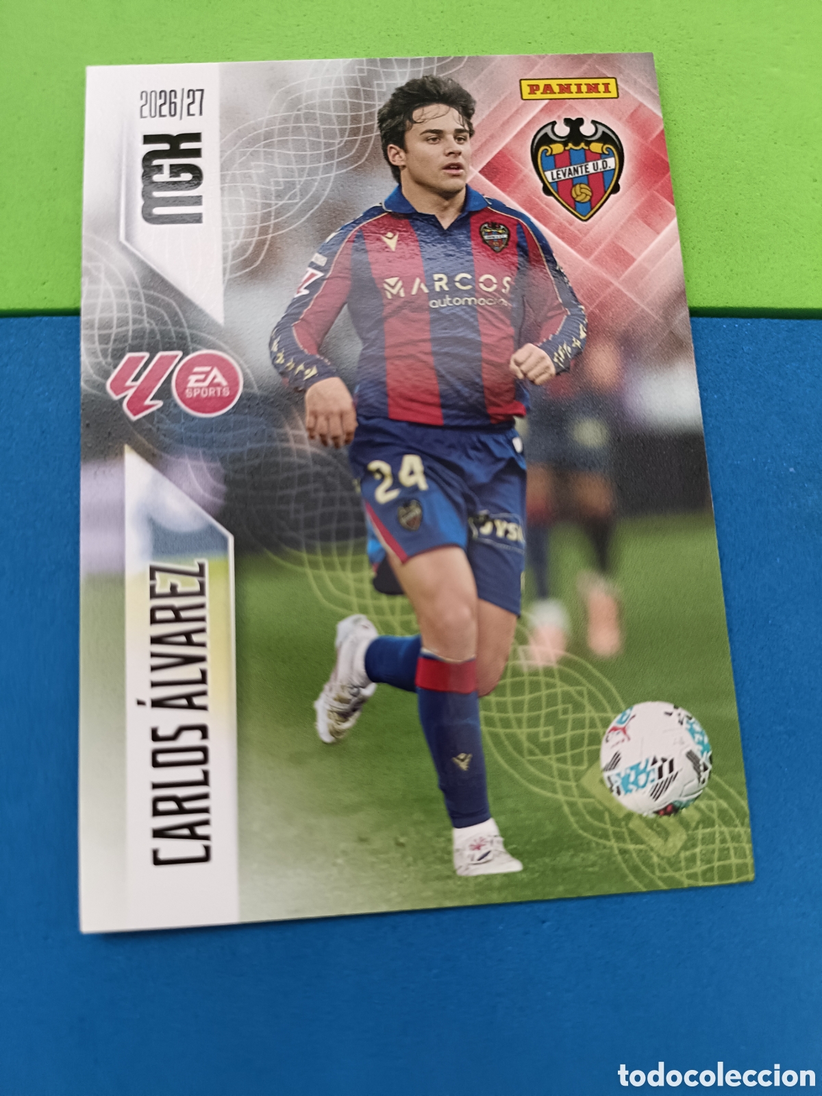 Cromos de f&uacute;tbol: PANINI 2026 2027 MGK MEGACRACKS 25 Aniversario - Levante 211 Carlos &Aacute;lvarez