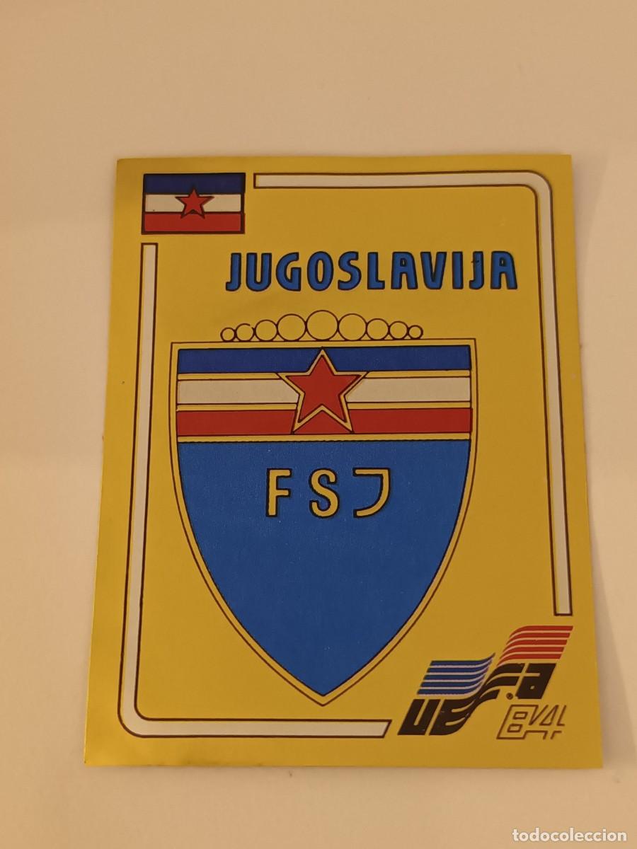Cromos de f&uacute;tbol: EURO 84 PANINI 111 ESCUDO YUGOSLAVIA RECUPERADO