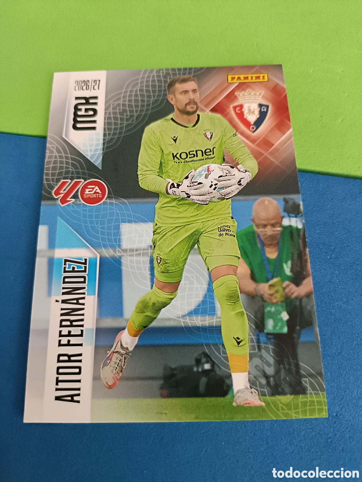 Cromos de f&uacute;tbol: PANINI 2026 2027 MGK MEGACRACKS 25 Aniversario - Osasuna 255 Aitor Fern&aacute;ndez