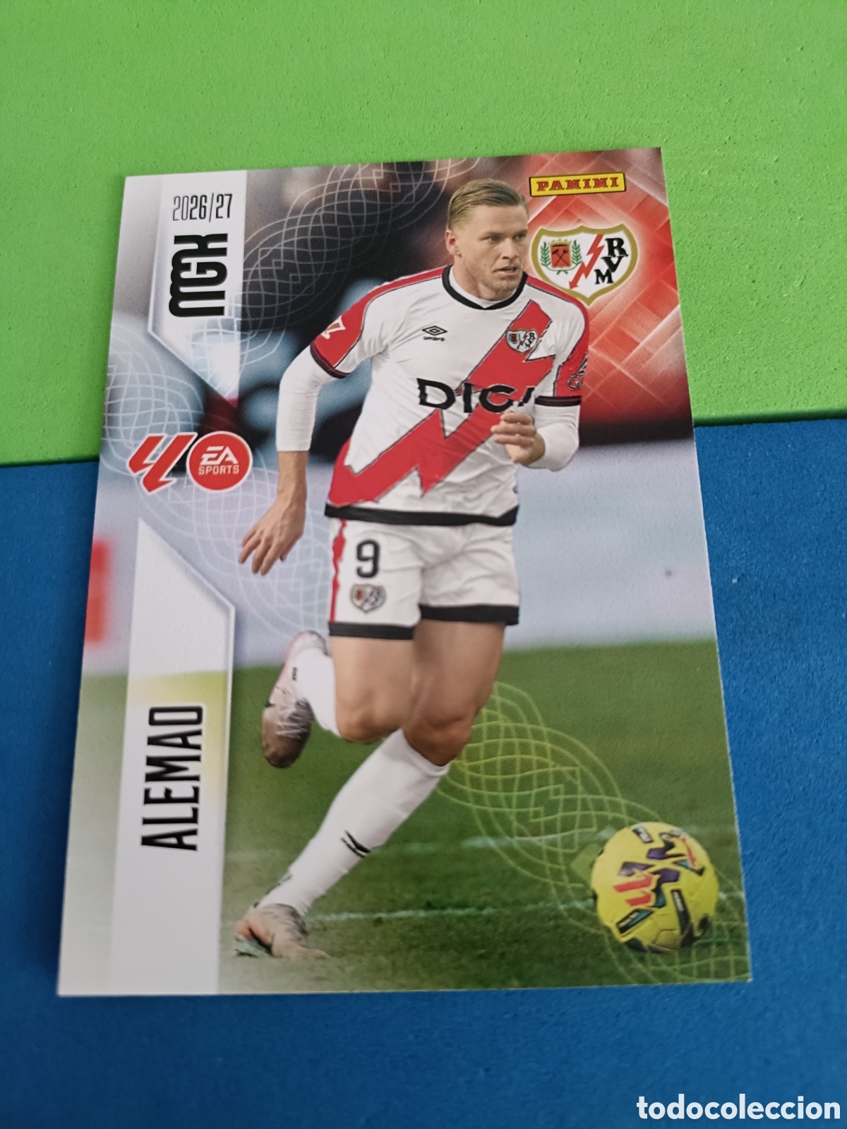 Cromos de f&uacute;tbol: PANINI 2026 2027 MGK MEGACRACKS 25 Aniversario - Rayo Vallecano 306 Alemao