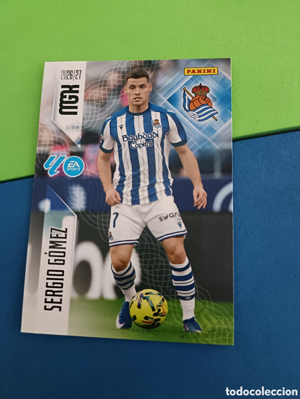 Cromos de f&uacute;tbol: PANINI 2026 2027 MGK MEGACRACKS 25 Aniversario - Real Sociedad 313 Sergio G&oacute;mez