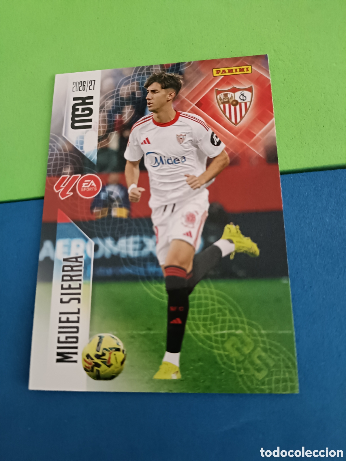 Cromos de f&uacute;tbol: PANINI 2026 2027 MGK MEGACRACKS 25 Aniversario - Sevilla 338 Miguel Sierra