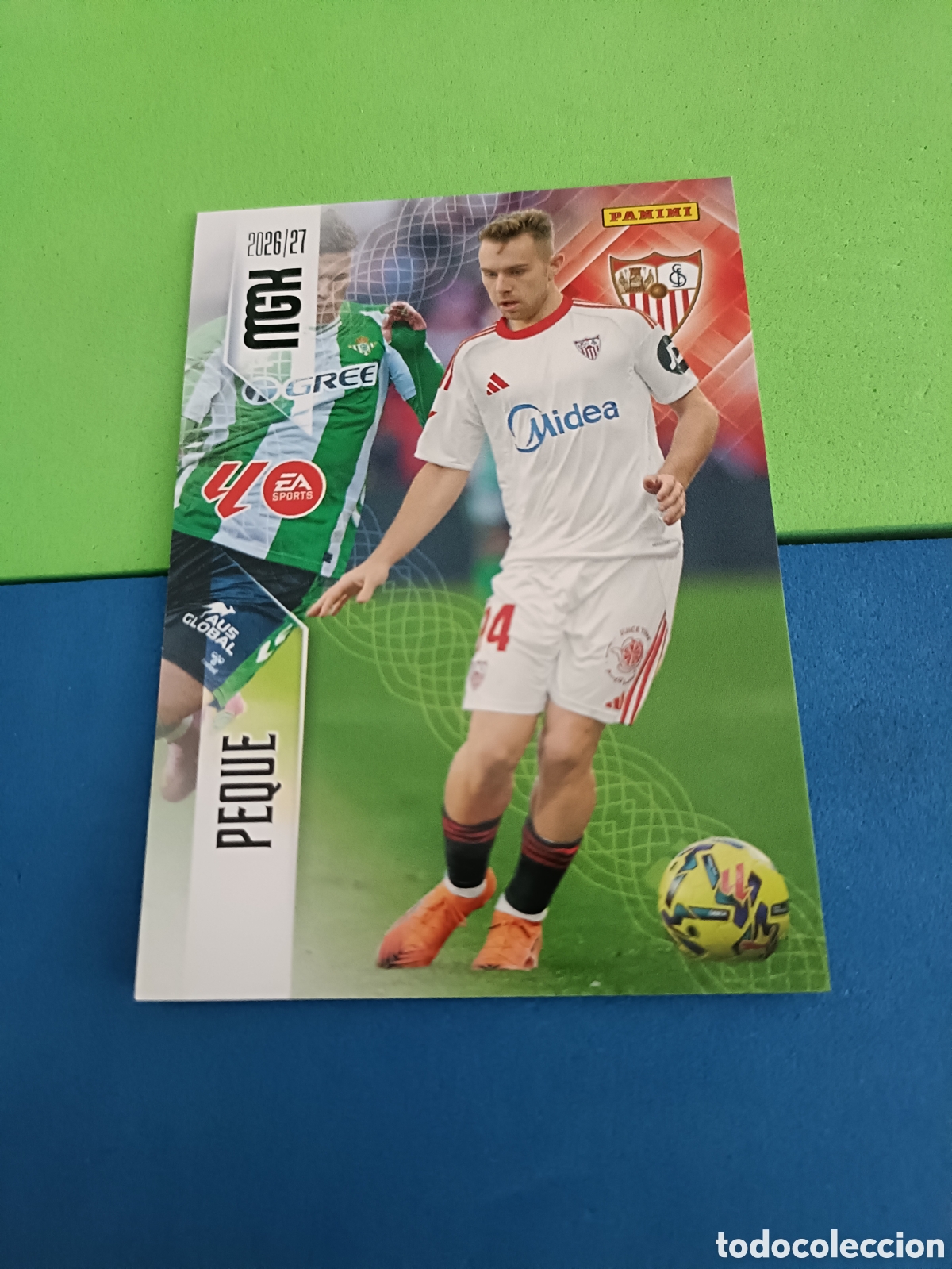 Fu&szlig;ball-Sticker: PANINI 2026 2027 MGK MEGACRACKS 25 Aniversario - Sevilla 339 Peque