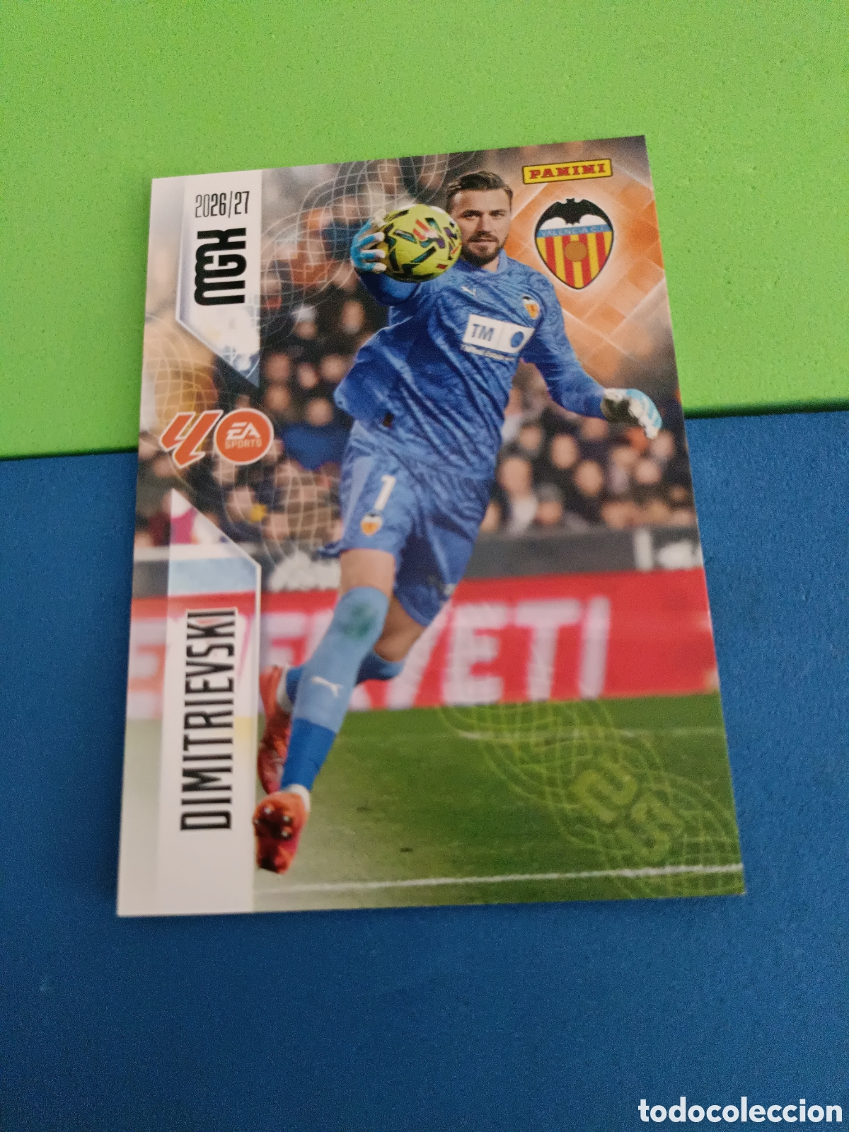 Cromos de f&uacute;tbol: PANINI 2026 2027 MGK MEGACRACKS 25 Aniversario - Valencia 344 Dimitrievski