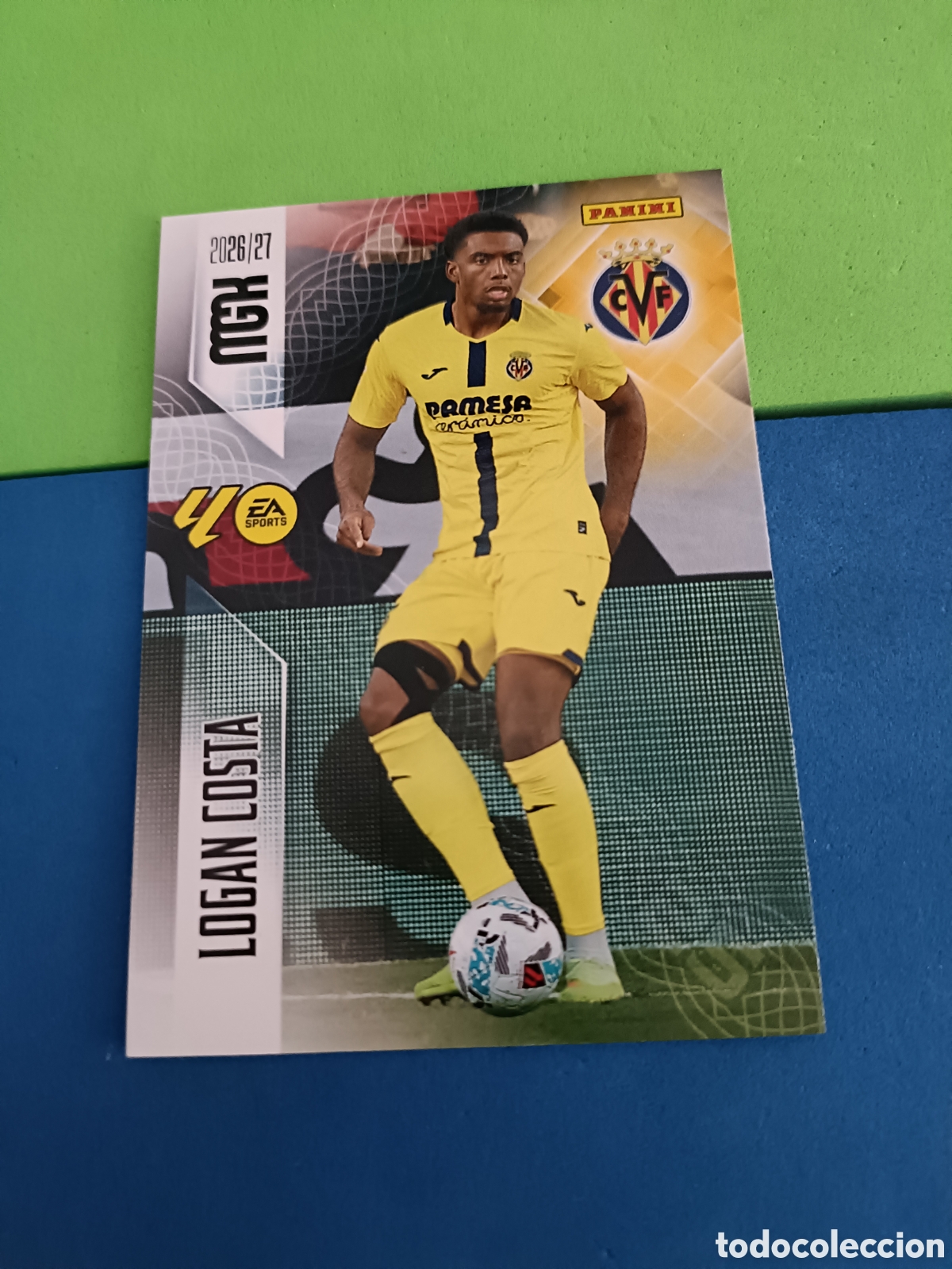Cromos de f&uacute;tbol: PANINI 2026 2027 MGK MEGACRACKS 25 Aniversario - Villarreal 367 Logan Costa