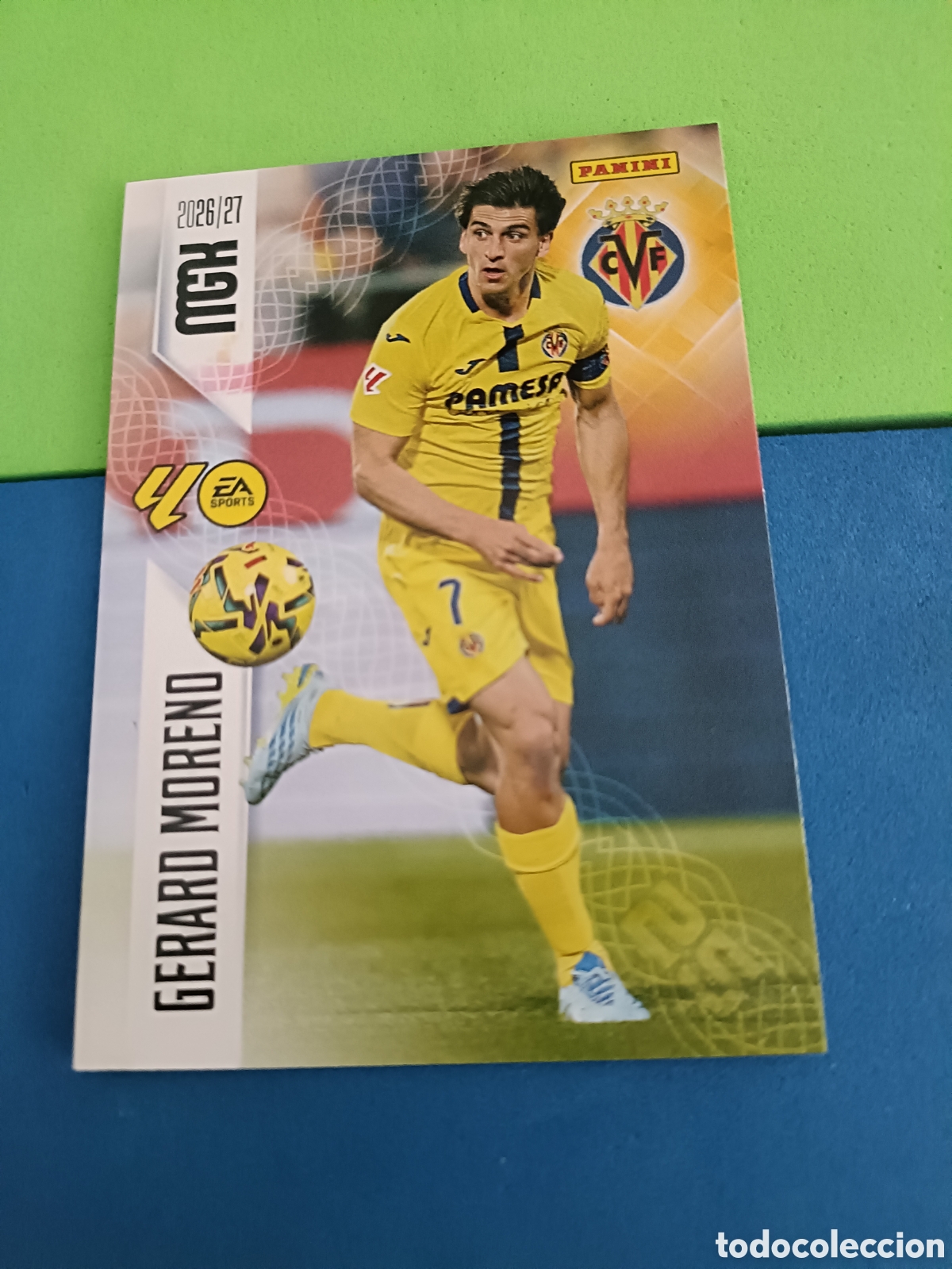 Cromos de f&uacute;tbol: PANINI 2026 2027 MGK MEGACRACKS 25 Aniversario - Villarreal 378 Gerard Moreno