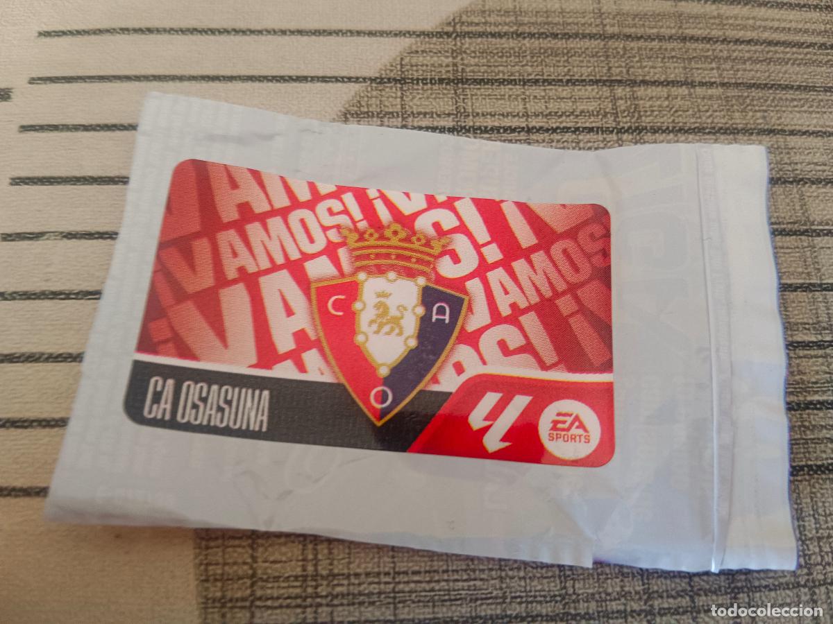Cromos de f&uacute;tbol: TEMPORADA 2026 2027 26 27 CHICLE ESCUDO OSASUNA CHICLES ESTE