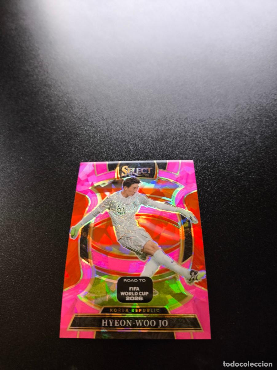 Cromos de f&uacute;tbol: 15 Hyeon-Woo Jo KOREA PINK ICE PANINI SELECT ROAD TO FIFA WORLD CUP MUNDIAL 2026 NO LIGA ESTE