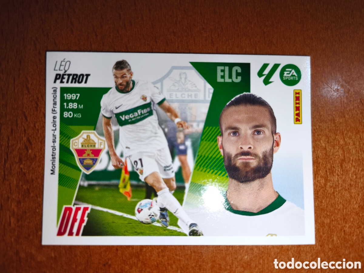 Football Stickers: Petrot coloca n&deg;10 Bis liga este 25/26 Elche