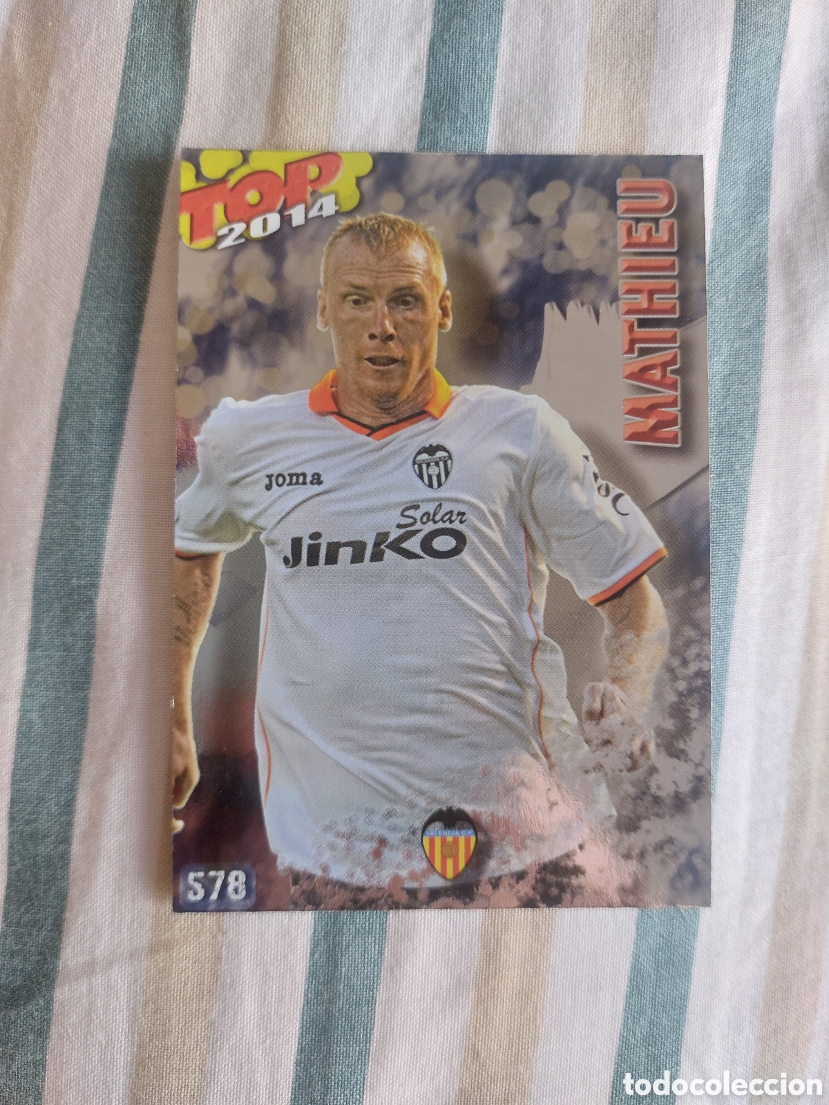 Cromos de f&uacute;tbol: 578 MATHIEU (VALENCIA) - TOP BRILLO AZUL LISO - MUNDICROMO 2013 2014 13-14