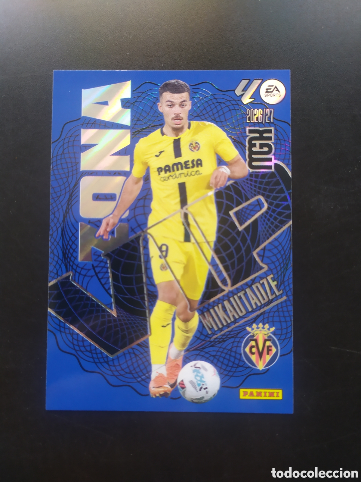 Cromos de f&uacute;tbol: Megacracks 2026 2027 26 27 panini Mikautadze zona vip n&deg; 402 Villarreal