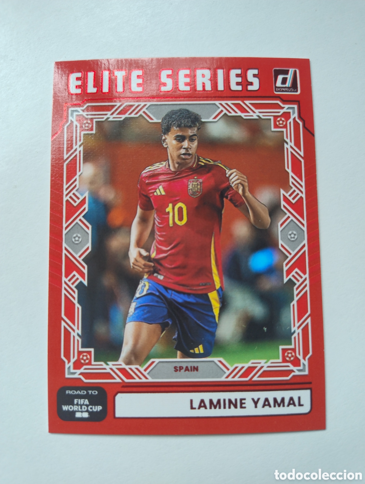 Cromos de f&uacute;tbol: 25 - Lamine Yamal - Espa&ntilde;a - Donruss Road to FIFA World Cup Elite Series Red Paralela