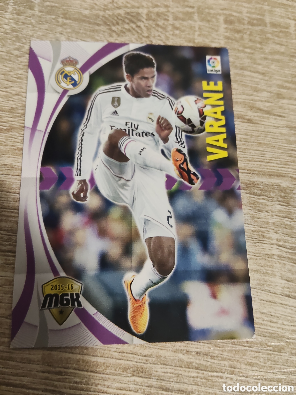 Fu&szlig;ball-Sticker: Panini Megacracks 2015 2016 15 16 333 Varane Real Madrid