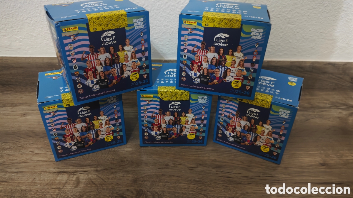 Figurine di Calcio: 5 cajas de liga femenina 25-26 presintadas