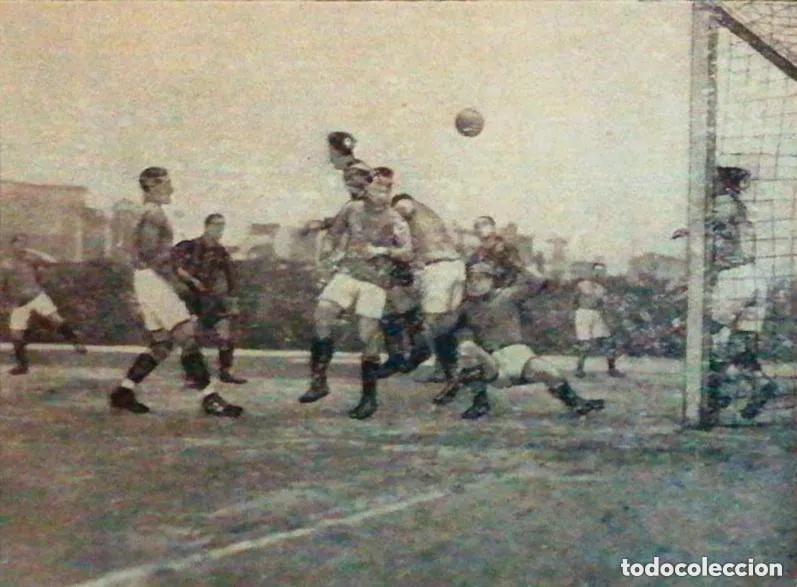 Fu&szlig;ball-Sticker: FOOT-BALL N&ordm; 27 - Catalu&ntilde;a - Sudoeste de Francia - 1922 - ESCENAS INTERESANTES - CHOCOLATES Torras