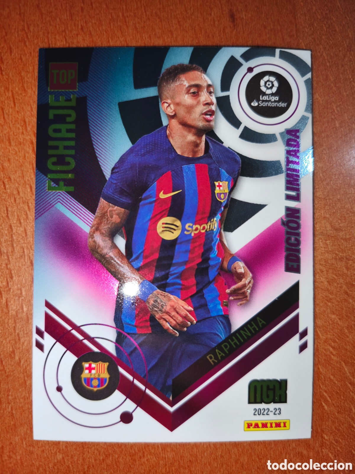 Football Stickers: Raphinha TOP FICHAJE Edici&oacute;n Limitada Megacracks 22/23 Barcelona