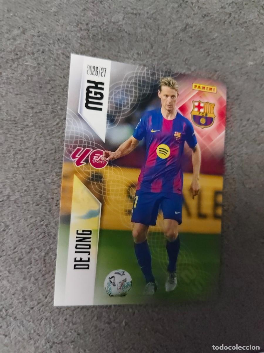 Figurine di Calcio: 82 MEGACRACKS MGK 2026 27 DE JONG FC BARCELONA BASE CARD 26 2027 PANINI AAW