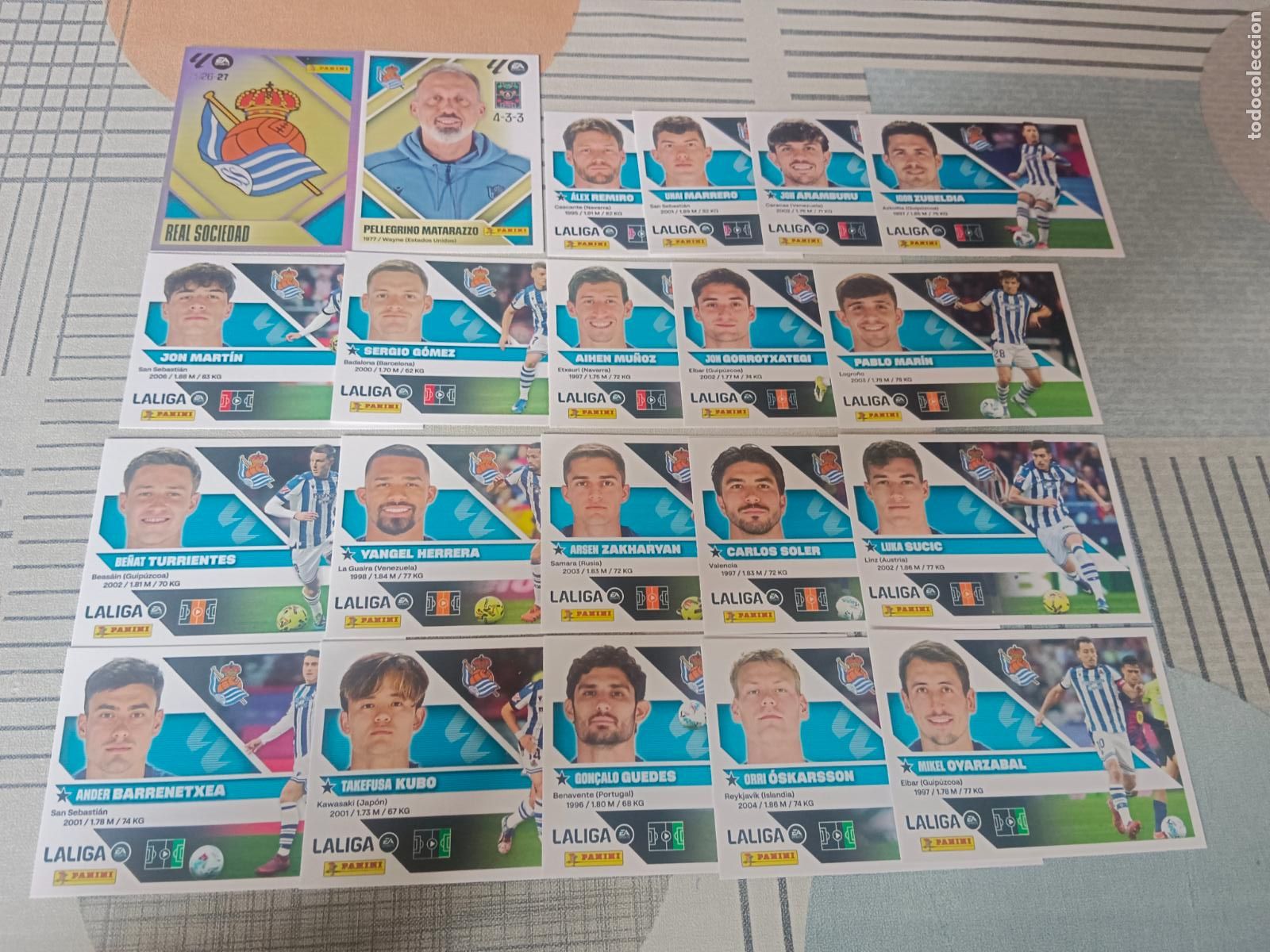 Cromos de f&uacute;tbol: TEMPORADA 2026 2027 26 27 EQUIPO REAL SOCIEDAD COMPLETO 21 EQUIPO BASICO CROMOS NUEVOS