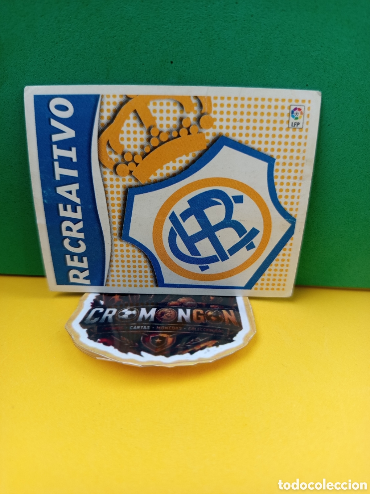 Fu&szlig;ball-Sticker: ❇️ CROMO ⚽ ESCUDO RECREATIVO DE HUELVA LIGA 2006 2007 06 07 ED ESTE SIN PEGAR ❇️