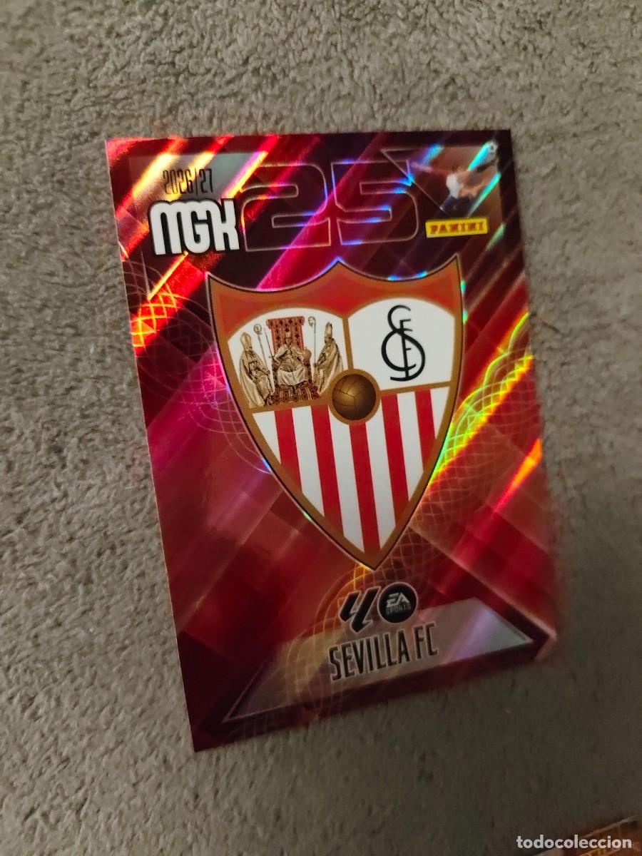 Cromos de f&uacute;tbol: 325 MEGACRACKS MGK 2026 27 ESCUDO SEVILLA FC BASE CARD 26 2027 PANINI AAW