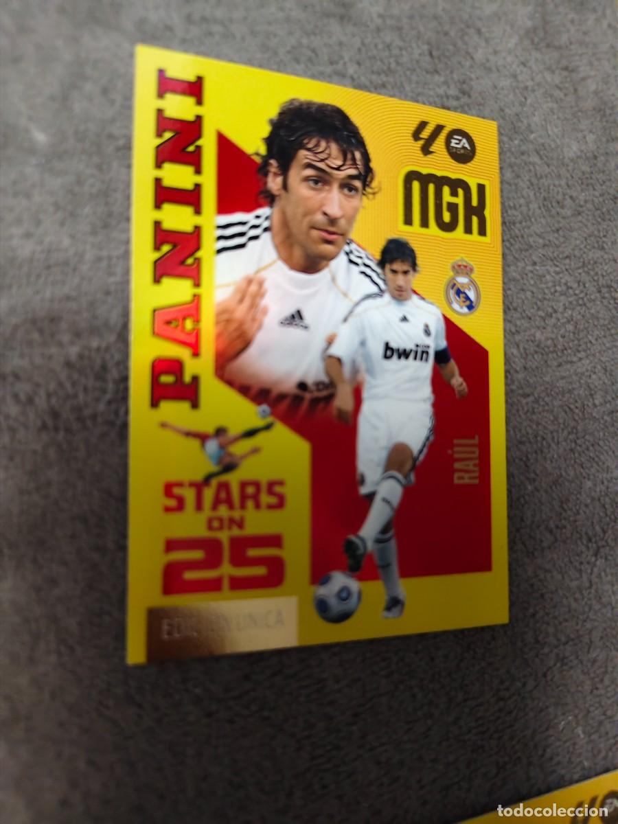 Figurine di Calcio: 426 MEGACRACKS MGK 2026 27 RA&Uacute;L REAL MADRID CF STARS ON 25 26 2027 PANINI AAW