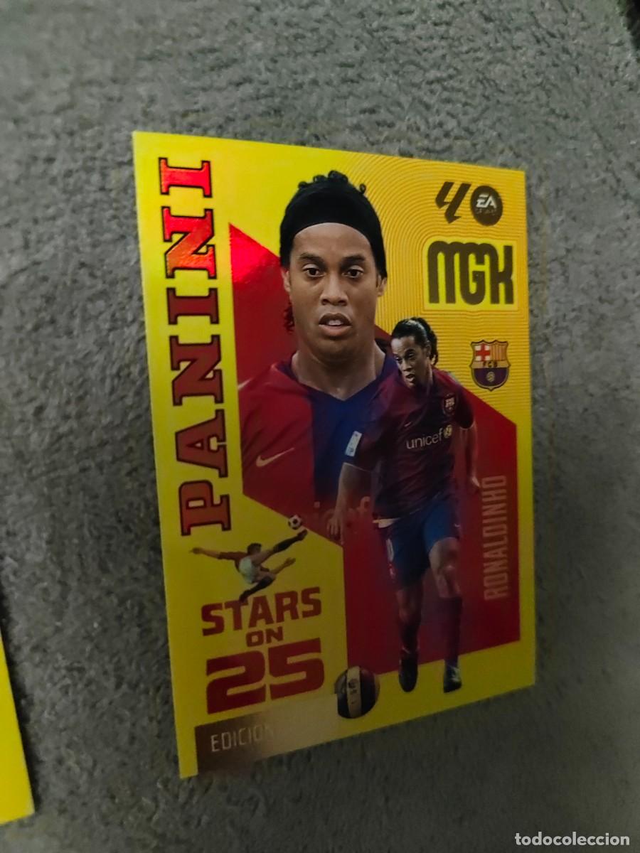 Figurine di Calcio: 436 MEGACRACKS MGK 2026 27 RONALDINHO FC BARCELONA STARS ON 25 26 2027 PANINI AAW